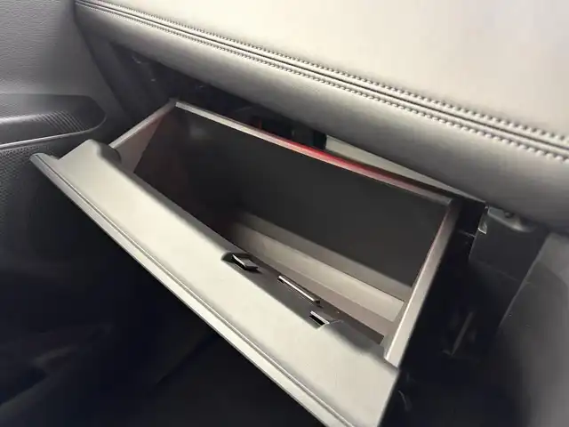 三菱 デリカＤ：５ ブラックエディション 愛知県 2025(令7)年 0.1千km ブラックマイカ 登録済未使用車/純正ナビ/バックカメラ/両側パワースライドドア/レザーシート/衝突被害軽減ブレーキ/車線逸脱警報システム/レーダークルーズコントロール/純正18インチアルミホイール/LEDヘッドライト/フルセグTV/スマートキー/プッシュスタート/電動格納ミラー