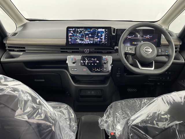 日産 セレナ e－パワー ハイウェイスター V 埼玉県 2025(令7)年 0.1千km プリズムホワイト プロパイロット/１２．３インチＮｉｓｓａｎＣｏｎｎｅｃｔナビゲーションシステム/インテリジェントアラウンドビューモニター/ｅ－Ｐｅｄａｌ/ワイヤレス充電器/両側パワースライドドア/ドライブレコーダー/パーソナルテーブル/USB電源ソケット /タイプA 1個〈フロント〉/タイプC 5個〈フロント1個、セカンド2個、サード2個〉/LEDヘッドライト/フォグランプ/ビルトインETC2.0/オートホールド/オートライト/全方位カメラ/スマートキー×2/ウインカーミラー/プッシュスタート/純正16インチアルミホイール