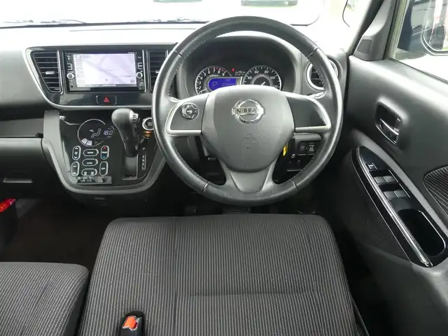 日産 デイズ ルークス ハイウェイスターX 千葉県 2017(平29)年 4万km モカブラウンP エマージェンシーブレーキ/左パワースライドドア/右イージークローザードア/純正メモリーナビ/地デジTV/【DVD/CD再生機能　Bluetooth接続】/アラウンドビューモニター/ドライブレコーダー（前後撮影）/革巻きステアリング/ETC/LEDヘッドライト/フォグライト/ウインカーミラー/純正14インチアルミホイル/インテリジェントキー