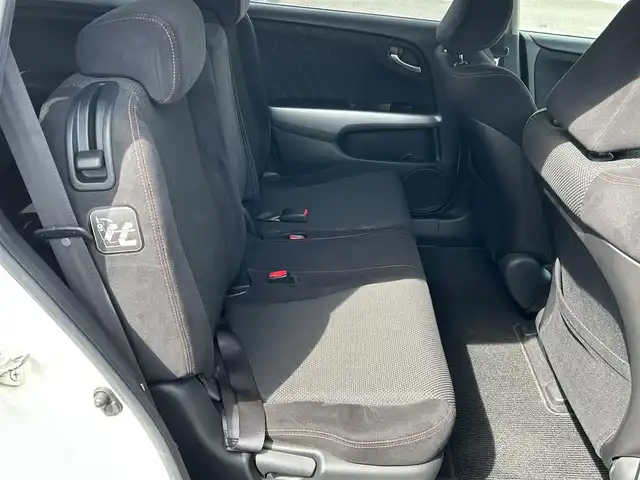 ホンダ ストリーム RSZ HDDナビパッケージ 埼玉県 2010(平22)年 11.5万km プレミアムホワイトパール 社外ナビ/フルセグテレビ/Bluetooth接続/サンルーフ/純正フロアマット/純正アルミホイール/パドルシフト/DVD再生/ドアバイザー/AAC/ABS/PS/PW/ドライブレコーダー/
