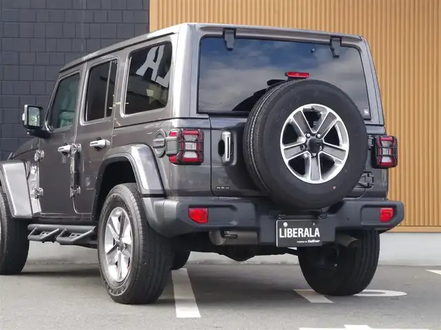 クライスラー・ジープ ジープ ラングラー アンリミテッド サハラ 埼玉県 2020(令2)年 3.2万km グレー ブラックレザーシート/アダプティブクルーズコントロール/CarPlay/パークセンサー/ブラインドスポットモニター/バック/フロントカメラ/Uconnectナビ/ETC/フルセグTV/シートヒーター/ステアリングヒーター