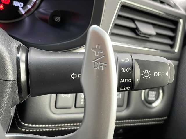 三菱 デリカＤ：５ シャモニー 山口県 2025(令7)年 0.1千km グラファイトグレーメタリック/ブラックマイカ 12インチフリップダウンモニター/社外11インチナビ/・Bluetooth/・フルセグテレビ/・HDMI/・USB入力/・Apple Car Play/・Android Auto/e-Assist/・衝突被害軽減ブレーキ/・車線逸脱警報システム/・レーダークルーズコントロール/・オートマチックハイビーム/・後側方車両検知警報システム/・誤発進抑制機能/・後退時交差車両検知システム/マルチアラウンドモニター/両側オートスライドドア/純正18インチアルミホイール/ヒルディセントコントロール/ハーフレザーシート/ハンドルヒーター/電動パーキングブレーキ/純正LEDヘッドライト/フォグライト/オートライト/プッシュスタート/スマートキー/スペアキー有/取扱説明書/保証書