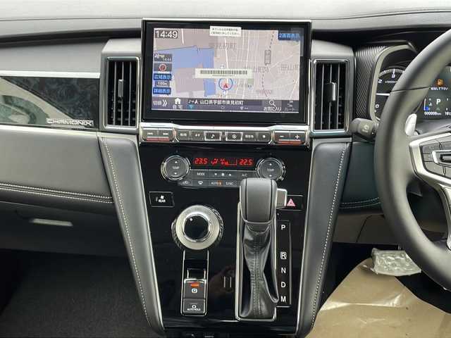 三菱 デリカＤ：５ シャモニー 山口県 2025(令7)年 0.1千km グラファイトグレーメタリック/ブラックマイカ 12インチフリップダウンモニター/社外11インチナビ/・Bluetooth/・フルセグテレビ/・HDMI/・USB入力/・Apple Car Play/・Android Auto/e-Assist/・衝突被害軽減ブレーキ/・車線逸脱警報システム/・レーダークルーズコントロール/・オートマチックハイビーム/・後側方車両検知警報システム/・誤発進抑制機能/・後退時交差車両検知システム/マルチアラウンドモニター/両側オートスライドドア/純正18インチアルミホイール/ヒルディセントコントロール/ハーフレザーシート/ハンドルヒーター/電動パーキングブレーキ/純正LEDヘッドライト/フォグライト/オートライト/プッシュスタート/スマートキー/スペアキー有/取扱説明書/保証書