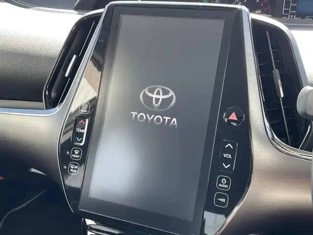 トヨタ プリウス ＰＨＶ Sナビパッケージ・GRスポーツ 福岡県 2018(平30)年 9.5万km ホワイトパールクリスタルシャイン トヨタセーフティセンス/PCS/LDA/純正１１．６インチナビ/フルセグTV/BT/iPod/USB/AUX/AM/FM/バックカメラ/ＧＲ専用ハーフレザーシート/レーダークルーズコントロール/前席シートヒーター/ＬＥＤオートライト/オートハイビーム/フォグランプ/ＥＴＣ２．０/ステアリングリモコン/スマートキー/プッシュスタート