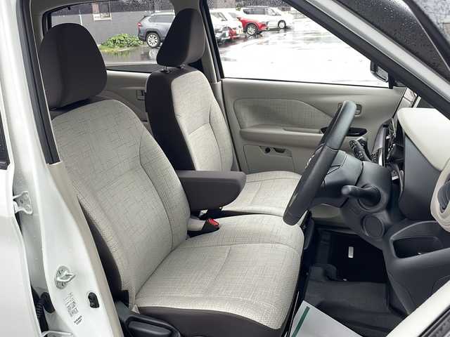 日産 デイズ X 道北・旭川 2025(令7)年 0.1万km ホワイトパール /4WD//禁煙車//純正9型メモリナビ//BT/SD/フルセグ//アラウンドビューモニター//エマージェンシーブレーキ//レーンキープ//アイドリングストップ//コーナーセンサー//シートヒーター//ステアリングヒーター//オートライト//ライトレベライザー//前後ドライブレコーダー//ETC//純正フロアマット//ドアバイザー//保証書