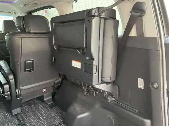 トヨタ ヴェルファイア Z Gエディション 滋賀県 2018(平30)年 4.8万km ブラック モデリスタエアロ/フリップダウンモニター/両側パワースライドドア/純正9インチナビ【NSZT-Y66T】/（AM/FM/CD/DVD/フルセグ/Bluetooth）/バックカメラ/フロントカメラ/ETC/テレビキャンセラー/デジタルインナーミラー/トヨタセーフティセンス/・踏み間違い防止アシスト/・ブレーキアシスト/・プリクラッシュブレーキアシスト/・ヒルスタート（坂道発進）アシスト/・前方衝突防止支援システム/・VDC（ビークルダイナミクスコントロール）/・レーンキープアシスト/・車間自動制御システム/・ASCD（オートスピードコントロール装置）/・ABS（アンチロックブレーキシステム）/・コーナー・バックセンサー（ソナー）/・標識検知機能/・盗難防止アラーム	/運転席・助手席シートヒーター/運転席・助手席シートクーラー/電動格納ミラー/電子パーキング/ブレーキホールド/ステアリングスイッチ/オートライト/LEDヘッドライト/フロントフォグ/フルオートエアコン/USB端子/プッシュスタート/スマートキー/純正フロアマット