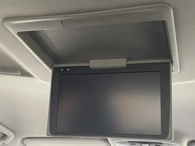 トヨタ ヴェルファイア Z Gエディション 滋賀県 2018(平30)年 4.8万km ブラック モデリスタエアロ/フリップダウンモニター/両側パワースライドドア/純正9インチナビ【NSZT-Y66T】/（AM/FM/CD/DVD/フルセグ/Bluetooth）/バックカメラ/フロントカメラ/ETC/テレビキャンセラー/デジタルインナーミラー/トヨタセーフティセンス/・踏み間違い防止アシスト/・ブレーキアシスト/・プリクラッシュブレーキアシスト/・ヒルスタート（坂道発進）アシスト/・前方衝突防止支援システム/・VDC（ビークルダイナミクスコントロール）/・レーンキープアシスト/・車間自動制御システム/・ASCD（オートスピードコントロール装置）/・ABS（アンチロックブレーキシステム）/・コーナー・バックセンサー（ソナー）/・標識検知機能/・盗難防止アラーム	/運転席・助手席シートヒーター/運転席・助手席シートクーラー/電動格納ミラー/電子パーキング/ブレーキホールド/ステアリングスイッチ/オートライト/LEDヘッドライト/フロントフォグ/フルオートエアコン/USB端子/プッシュスタート/スマートキー/純正フロアマット