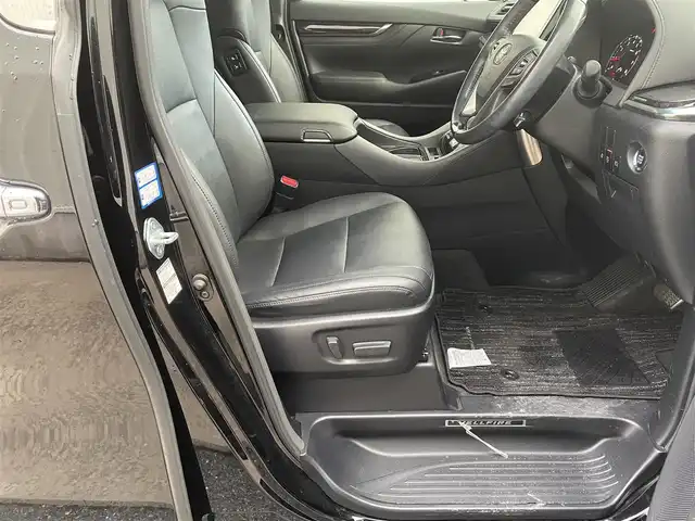 トヨタ ヴェルファイア Z Gエディション 滋賀県 2018(平30)年 4.8万km ブラック モデリスタエアロ/フリップダウンモニター/両側パワースライドドア/純正9インチナビ【NSZT-Y66T】/（AM/FM/CD/DVD/フルセグ/Bluetooth）/バックカメラ/フロントカメラ/ETC/テレビキャンセラー/デジタルインナーミラー/トヨタセーフティセンス/・踏み間違い防止アシスト/・ブレーキアシスト/・プリクラッシュブレーキアシスト/・ヒルスタート（坂道発進）アシスト/・前方衝突防止支援システム/・VDC（ビークルダイナミクスコントロール）/・レーンキープアシスト/・車間自動制御システム/・ASCD（オートスピードコントロール装置）/・ABS（アンチロックブレーキシステム）/・コーナー・バックセンサー（ソナー）/・標識検知機能/・盗難防止アラーム	/運転席・助手席シートヒーター/運転席・助手席シートクーラー/電動格納ミラー/電子パーキング/ブレーキホールド/ステアリングスイッチ/オートライト/LEDヘッドライト/フロントフォグ/フルオートエアコン/USB端子/プッシュスタート/スマートキー/純正フロアマット