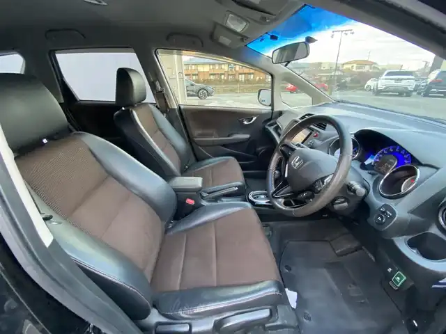 ホンダ フィット シャトル ハイブリッド スマートセレ 福岡県 2012(平24)年 9.2万km クリスタルブラックパール ・社外ナビ/iPod/USB/・SDオーディオ/SDビデオ/・バックカメラ/・DTV/・ETC/・社外16AW