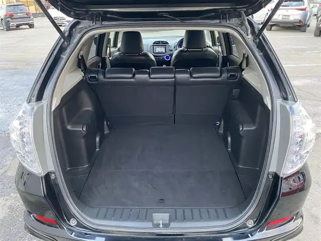 ホンダ フィット シャトル ハイブリッド スマートセレ 福岡県 2012(平24)年 9.2万km クリスタルブラックパール ・社外ナビ/iPod/USB/・SDオーディオ/SDビデオ/・バックカメラ/・DTV/・ETC/・社外16AW