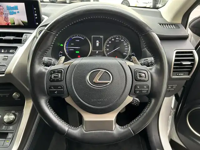 レクサス ＮＸ 300h Iパッケージ 和歌山県 2020(令2)年 7.6万km ソニッククォーツ 後期型/三眼LED/純正12.3インチナビ/全方位カメラ/フルセグTV/ブラインドスポットモニター/ドラレコ/ビルトインETC/シートヒーター/シートメモリー/パワーシート/電動リアゲート