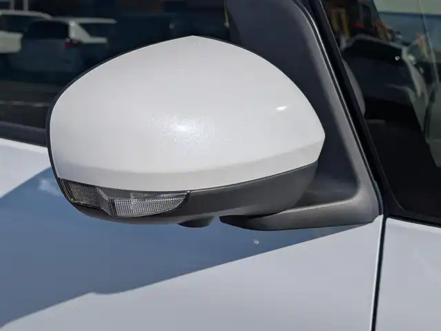 ダイハツ タント カスタム X 福井県 2023(令5)年 1.8万km シャイニングホワイトパール 純正ナビ/AM/FM/フルセグ/BT/CD/DVD/USB/iPod/全方位カメラ/両側パワースライドドア/衝突被害軽減システム/パーキングアシスト/アイドリングストップ/レーンキープアシスト/横滑り防止装置/盗難防止装置/前後コーナーセンサー/前後ドライブレコーダー/前席シートヒーター/純正フロアマット/ビルトインETC/純正14インチAW/LEDヘッドライト/オートライト/スマートキー