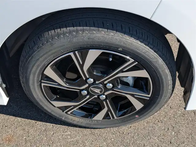 ダイハツ タント カスタム X 福井県 2023(令5)年 1.8万km シャイニングホワイトパール 純正ナビ/AM/FM/フルセグ/BT/CD/DVD/USB/iPod/全方位カメラ/両側パワースライドドア/衝突被害軽減システム/パーキングアシスト/アイドリングストップ/レーンキープアシスト/横滑り防止装置/盗難防止装置/前後コーナーセンサー/前後ドライブレコーダー/前席シートヒーター/純正フロアマット/ビルトインETC/純正14インチAW/LEDヘッドライト/オートライト/スマートキー