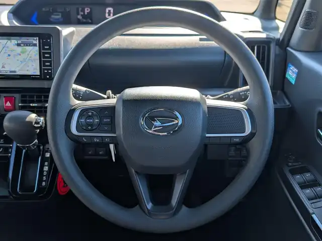 ダイハツ タント カスタム X 福井県 2023(令5)年 1.8万km シャイニングホワイトパール 純正ナビ/AM/FM/フルセグ/BT/CD/DVD/USB/iPod/全方位カメラ/両側パワースライドドア/衝突被害軽減システム/パーキングアシスト/アイドリングストップ/レーンキープアシスト/横滑り防止装置/盗難防止装置/前後コーナーセンサー/前後ドライブレコーダー/前席シートヒーター/純正フロアマット/ビルトインETC/純正14インチAW/LEDヘッドライト/オートライト/スマートキー