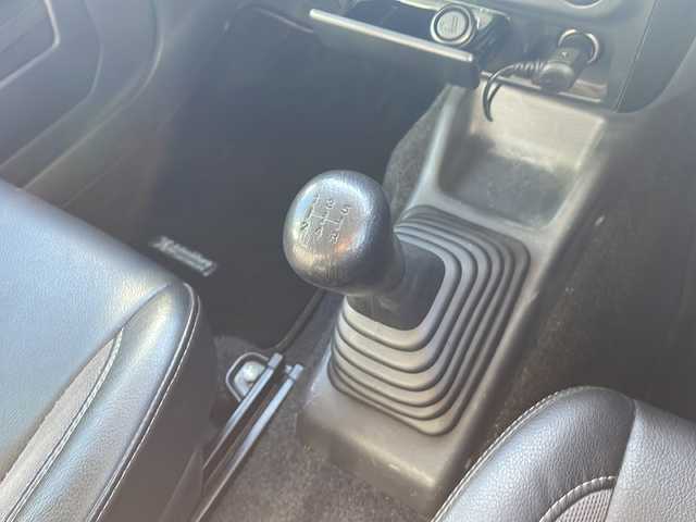 スズキ ジムニー クロスアドベンチャー XC 静岡県 2012(平24)年 6.8万km パールホワイト /社外CD//ポータブルナビ//純正16インチAW//ハーフレザーシート//キーレス//ETC