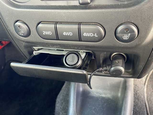 スズキ ジムニー クロスアドベンチャー XC 静岡県 2012(平24)年 6.8万km パールホワイト /社外CD//ポータブルナビ//純正16インチAW//ハーフレザーシート//キーレス//ETC