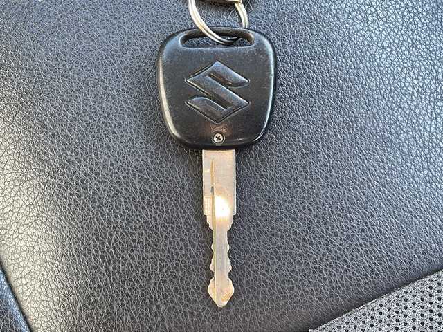 スズキ ジムニー クロスアドベンチャー XC 静岡県 2012(平24)年 6.8万km パールホワイト /社外CD//ポータブルナビ//純正16インチAW//ハーフレザーシート//キーレス//ETC