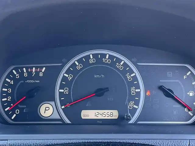 トヨタ ヴォクシー X 徳島県 2014(平26)年 12.5万km ホワイトパールクリスタルシャイン (株)IDOMが運営する【じしゃロン徳島店】の自社ローン対象車両になります。こちらは現金ご利用時の価格です。自社ローンご希望の方は別途その旨お申付け下さい。”										/																				純正ナビゲーション（SDカード後日）/（フルセグ/CD/DVD/SD/Bluetooth)/バックカメラ　/ビルトインＥＴＣ　/両側パワースライドドア　/オートＬＥＤヘッドライト　/ＬＥＤデイライト　/ウィンカーミラー/オート電動格納ミラー/プッシュスタート/スマートキー　/トラクションコントロール/ＥＣＯモード切替　/アイドリングストップ　/リヤエアコン/Wエアバック/純正フロアマット/サイドバイザー