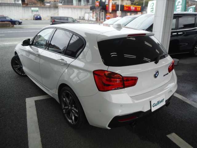 ＢＭＷ Ｍ１４０ｉ 東京都 2017(平29)年 2.9万km アルピンホワイトⅢ 保証書・取説あり/純正HDDナビ・DVD・BT/　Mサーバー・バックカメラ/　ミラー一体型2.0ETC/インテリジェンスセーフティ/　クルーズコントロール/　レーンアシストセンサー/黒革シート/　運転席メモリ付パワーシート/　前席シートヒーター/パドルシフト/ドライブレコーダー/LEDヘッドライト/スマートキー×2個