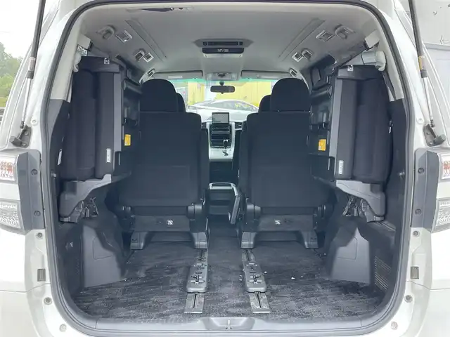 トヨタ ヴェルファイア 2．4Z 道央・札幌 2012(平24)年 12.8万km ホワイトパールクリスタルシャイン ４WD/社外HDDナビ/CD/DVD/MD/フルセグ/社外フリップダウンモニター/横滑り防止装置/クリアランスソナー/バックカメラ/ビルトインETC/センターデフロック/ECOMODE/nanoe/両側パワースライドドア/2列目オットマン/革巻きウッドコンビステアリング/ステアリングリモコン/MTモード付AT/プッシュスタート/スマートキー/HIDヘッドライト/オートライト/フォグランプ/電動格納ミラー/ウィンカーミラー/純正フロアマット/ドアバイザー/社外AW付夏タイヤ積込/235/50/R18/2017年/山6mm