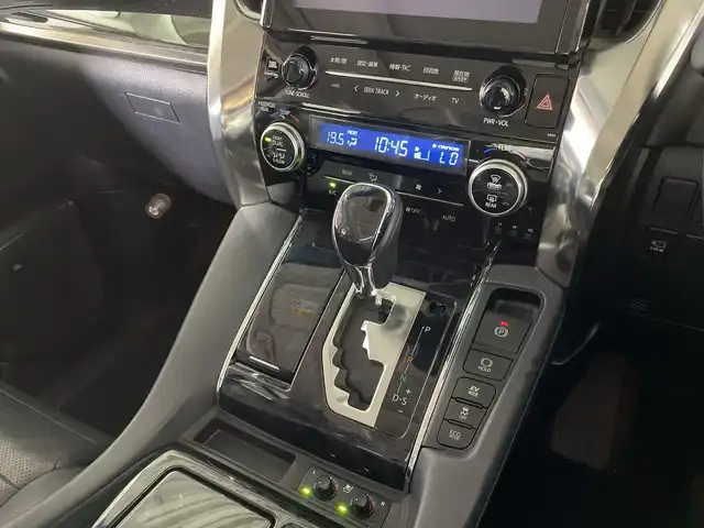 トヨタ アルファードハイブリット SR Cパッケージ 福岡県 2018(平30)年 5.2万km ホワイトパールクリスタルシャイン サンルーフ/JBLサウンド/デジタルインナーミラー/純正メーカーナビ/フルセグTV/CD/DVD/Bluetooth/AM/FM/全方位カメラ/両側パワースライドドア/プリクラッシュセーフティ/レーントレーシングアシスト/ブラインドスポットモニター/クリアランスソナー /３眼LEDヘッドライト/置くだけ充電/ビルトインETC2.0/電動パーキングブレーキ/オートホールド/シートメモリ/純正１７インチアルミホイール