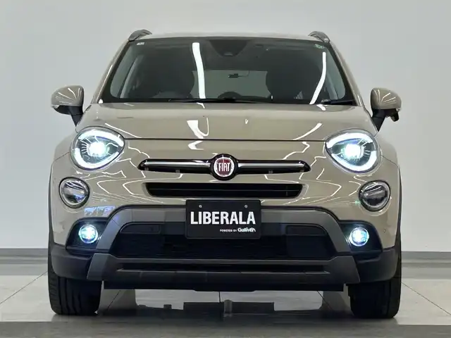 フィアット ５００Ｘ クロス 岡山県 2020(令2)年 2.1万km ベージュ FIAT純正ディスプレイオーディオ/アップルカープレイ/Bluetooth/USB/前面衝突警報/車線逸脱警報/パーキングセンサー/自動格納サイドミラー/ブラインドスポット警告/アクティブパークビューリアカメラ/雨滴検知ワイパー/自動パーキングブレーキ/ウエルカムライト/アダプティブヘッドライト/ドラレコ（F/R）/オートハイビーム