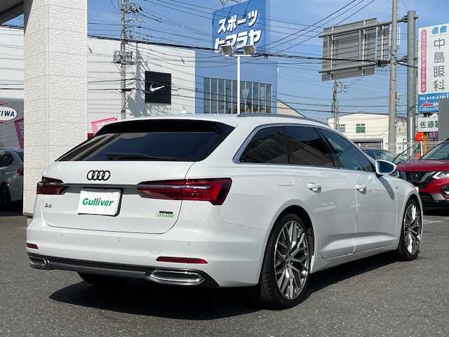 アウディ Ａ６ アバント45TFSIクワトロ スポーツ 埼玉県 2020(令2)年 3.3万km パール AIS検査済み/S-LINEパッケージ/カラーパールホワイト（コード：LS9R）/（グレイシアホワイトメタリック）/4WD/ターボ/メーカー純正ナビゲーション/フルセグテレビ/プリクラッシュセーフティ/アダプティブクルーズコントロール/LIMスイッチ/レーンキープアシスト/バーチャルコックピット/純正20インチアルミホイール/パドルシフト/クリアランスソナー/LEDヘッドライト/360°モニター/ルーフレール/電動リアゲート/黒革シート/前席パワーシート /（メモリー付き）/ETC2.0（ビルトイン）/USBポート/オートリトラミラー/電動格納ミラー/プッシュスタート/スマートキー/スペアキー/アイドリングストップ/ディーラー点検記録簿/（R3/R4/R5/R6）/新車保証書/取扱説明書