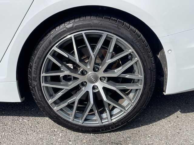 アウディ Ａ６ アバント45TFSIクワトロ スポーツ 埼玉県 2020(令2)年 3.3万km パール AIS検査済み/S-LINEパッケージ/カラーパールホワイト（コード：LS9R）/（グレイシアホワイトメタリック）/4WD/ターボ/メーカー純正ナビゲーション/フルセグテレビ/プリクラッシュセーフティ/アダプティブクルーズコントロール/LIMスイッチ/レーンキープアシスト/バーチャルコックピット/純正20インチアルミホイール/パドルシフト/クリアランスソナー/LEDヘッドライト/360°モニター/ルーフレール/電動リアゲート/黒革シート/前席パワーシート /（メモリー付き）/ETC2.0（ビルトイン）/USBポート/オートリトラミラー/電動格納ミラー/プッシュスタート/スマートキー/スペアキー/アイドリングストップ/ディーラー点検記録簿/（R3/R4/R5/R6）/新車保証書/取扱説明書