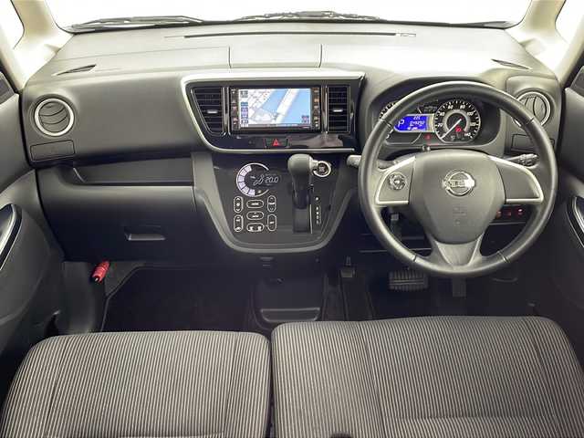 日産 デイズ ルークス ハイウェイスターX 鹿児島県 2020(令2)年 5万km オーシャンブルーP 純正ナビ/（AM/FM/CD/Bluetooth）/フルセグTV/アラウンドビューモニター/片側パワースライドドア/エマージェンシーブレーキ/コーナーセンサー/LEDヘッドライト/フォグライト/リアサーキュレーター/レーンキープアシスト/純正フロアマット/ドアバイザー/スマートキー/エンジンプッシュスタート