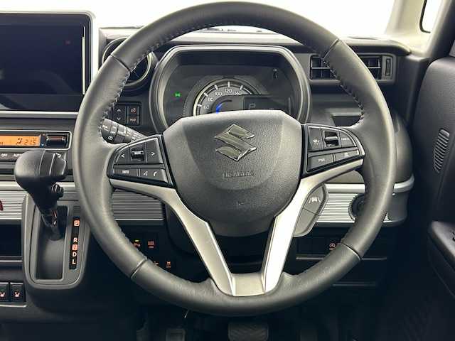 スズキ スペーシア ギア HYBRID XZ 宮城県 2023(令5)年 1.5万km クールカーキパールメタリック/ガンメタリック2トーン 両側パワースライドドア/デュアルカメラブレーキサポート/レーンキープアシスト/衝突被害軽減システム/レーダークルーズコントロール/オートリトルミラー/ヘッドアップディスプレイ/コーナーセンサー/プッシュスタート/スマートキー/オートライト/オートマチックハイビーム/LEDヘッドライト/ヘッドライトレベライザー/純正14インチアルミホイール