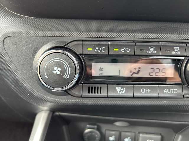 トヨタ ライズ Z 青森県 2020(令2)年 2.5万km ナチュラルベージュマイカM ワンオーナー/純正ナビ（フルセグ/BlueTooth)/全方位カメラ/バックカメラ/衝突軽減スイッチ/寒冷地仕様/シートヒーター前席/エンジンスターター/LEDヘッドライト/ETC/スペアキー/取扱説明書/保証書