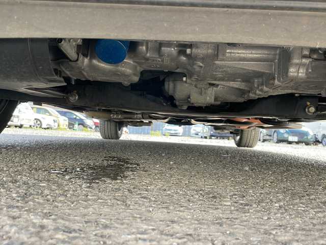 ホンダ シャトル ハイブリッド Z ホンダセンシング 道央・札幌 2019(令1)年 2.8万km パール 色番号：NH833PX/外部検査実施済み/４WD/純正SDナビ【VXM-195VFEi】/(DVD/フルセグTV/Bluetooth/USB)/黒レザーシート/バックカメラ/ホンダセンシング/・アダクティブクルーズコントロール/・衝突軽減ブレーキ/・誤発進抑制機能/・歩行者事故低減ステアリング/・路外逸脱抑制機能/・LKAS（車線維持支援システム）/・先行車発進お知らせ機能/・標識認識機能/・オートハイビーム/LEDヘッドライト/スマートキー/パドルシフト/ビルトインETC/前後ドライブレコーダー/前席シートヒーター/横滑り防止機能/純正16インチアルミホイール/カーテンエアバック/保証書/取扱説明書/スペアキー