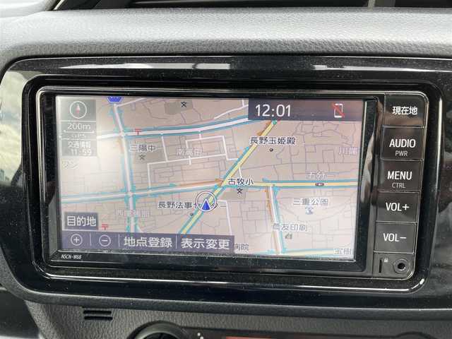 トヨタ ヴィッツ ハイブリッド F 長野県 2019(令1)年 6.1万km シルバーM ワンオーナー/純正ナビ/・Bluetooth/CD/DVD/TV/純正ETC/ドライブレコーダー/純正フロアマット/社外14インチAW/オートライト/オートマチックハイビーム/ノーマルタイヤ積み込み/ドアバイザー/電格ミラー/取り扱い説明書/保証書