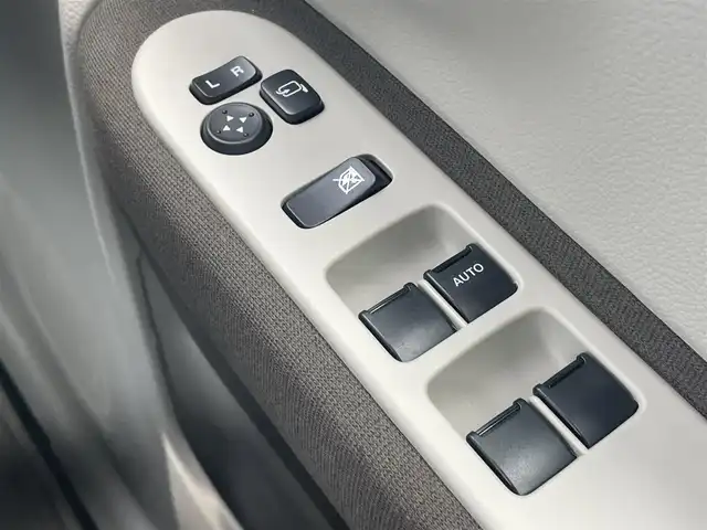 スズキ ラパン ＬＣ X 千葉県 2022(令4)年 2.3万km アーバンブラウンパールメタリック/ソフトベージュ2トーン 社外ナビ　/フルセグＴＶ　/Ｂｌｕｅｔｏｏｔｈ接続あり　/前席シートヒーター　/ＵＳＢ/オートライト　/ＬＥＤヘッドライト　/スマートキー　/プッシュスタート　/衝突被害軽減ブレーキ　/レーンアシスト　/コーナーセンサー