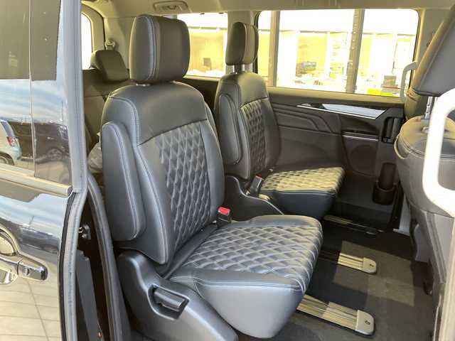 三菱 デリカＤ：５ ブラックエディション 愛知県 2025(令7)年 0.1千km アメジストブラック 登録済未使用車/純正ALPINE11型ナビ/レーダークルーズコントロール/シートヒーター/全方位カメラ/両側パワースライドドア/バックカメラ/電動リアゲート/パワーシート/純正アルミホイール/ブラインドスポットモニター/LEDヘッドライト/４WD/オートマチックハイビーム/ステアリングスイッチ/スマートキー/プッシュスタート