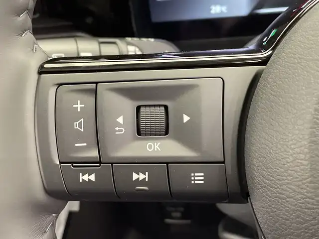 日産 セレナ e－パワー ハイウェイスター V 栃木県 2025(令7)年 0.1千km プリズムホワイト 純正9インチナビ/(フルセグTV・Bluetooth・USB)/全方位カメラ/バックカメラ/プロパイロット/エマージェンシーブレーキ/前後コーナーセンサー/レーンキープアシスト/前後ドライブレコーダー/アダプティブクルーズコントロール/両側パワースライドドア/ハンズフリースライドドア/インテリジェントルームミラー/ETC2.0/置くだけ充電/純正16インチアルミホイール/LEDヘッドライト/オートライト/禁煙車