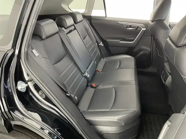 トヨタ ＲＡＶ４ ハイブリッドG 愛知県 2020(令2)年 6.3万km アティチュードブラックマイカ 純９型ナビ　ムーンルーフ　ＴＲＤ　デジイン　ＢＳＭ　禁煙車　バックカメラ　フルセグＴＶ　ＥＴＣ２．０　前後ドラレコ　シートヒーター　セーフティセンス　ＨＤＭＩ　レーダー探知機　電動リヤゲート　衝突軽減