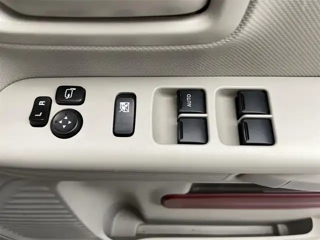 スズキ スペーシア HYBRID X 鹿児島県 2018(平30)年 4万km シフォンアイボリーM ナビ　/(バックカメラ/フルセグＴＶ/DVD)/両側パワースライド　/運転席シートヒーター　/衝突軽減　/オートマチックハイビーム　/後席サーキュレーター　/後方コーナーセンサー　/レーンキープアシスト　/アイドリングストップ/ロール式サンシェード/スマートキー/プッシュスタート/ヘッドライトレベライザー/電格ミラー/ドアバイザー