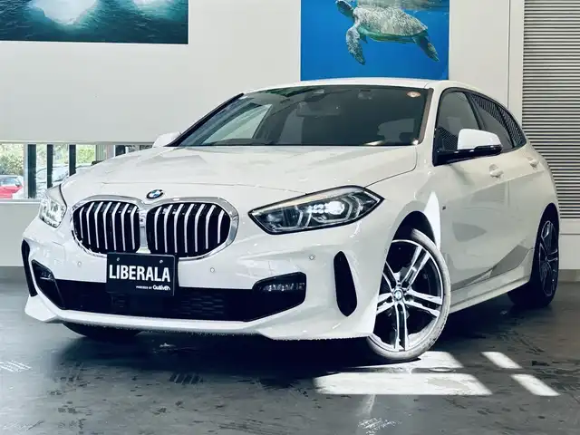 ＢＭＷ ＢＭＷ １１８ｄ Mスポーツ 大阪府 2021(令3)年 2.3万km アルピンホワイトⅢ ワンオーナー/純正ナビ/バックカメラ/applecarplay/ACC/純正18インチAW/LEDヘッドライト/ブラインドスポット/電動リアゲート/ワイヤレス充電/クリアランスソナー/ハーフレザー/パワーシート/シートヒーター/Dシートメモリ/ＥＴＣ/ドラレコ