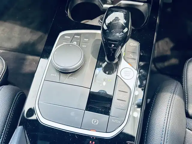 ＢＭＷ ＢＭＷ １１８ｄ Mスポーツ 大阪府 2021(令3)年 2.3万km アルピンホワイトⅢ ワンオーナー/純正ナビ/バックカメラ/applecarplay/ACC/純正18インチAW/LEDヘッドライト/ブラインドスポット/電動リアゲート/ワイヤレス充電/クリアランスソナー/ハーフレザー/パワーシート/シートヒーター/Dシートメモリ/ＥＴＣ/ドラレコ