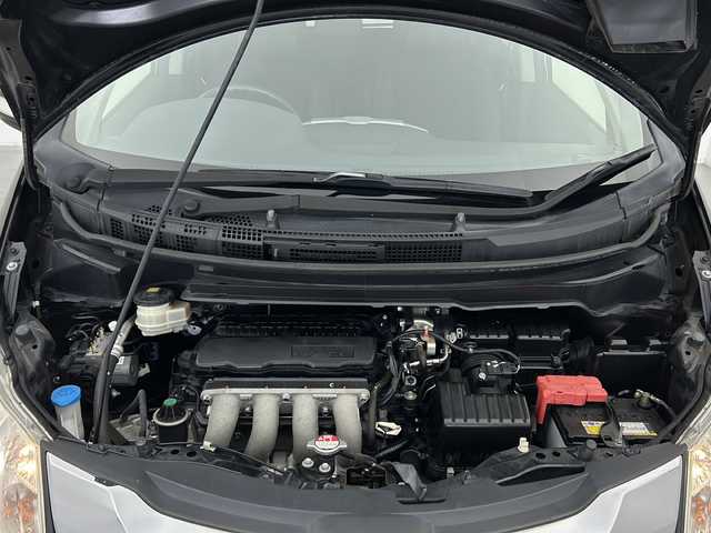 ホンダ フリード G プレミアムエディション 宮城県 2016(平28)年 4.9万km プレミアムスパークルブラックパール 両側パワースライドドア/フリップダウンモニター/純正ナビ/(AM/FM/CD/DVD/TV/iPod/SD/USB/BT)/バックカメラ/クルーズコントロール/ビルトインETC/前後ドライブレコーダー/ハーフレザー/プッシュスタート/スマートキー/スペアキー/オートライト/ドアバイザー/純正フロアマット