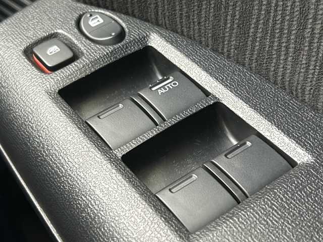 ホンダ フリード G プレミアムエディション 宮城県 2016(平28)年 4.9万km プレミアムスパークルブラックパール 両側パワースライドドア/フリップダウンモニター/純正ナビ/(AM/FM/CD/DVD/TV/iPod/SD/USB/BT)/バックカメラ/クルーズコントロール/ビルトインETC/前後ドライブレコーダー/ハーフレザー/プッシュスタート/スマートキー/スペアキー/オートライト/ドアバイザー/純正フロアマット