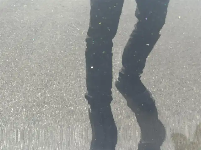 トヨタ ハリアー ハイブリッド Z レザーパッケージ 岡山県 2020(令2)年 8.2万km プレシャスブラックパール 登録時走行距離82062km/モデリスタフルエアロ/JBLプレミアムサウンドシステム/純正12.3インチナビ/フルセグTV(AM.FM.TV.BT)/全方位カメラ/ETC2.0/ブラインドスポットモニター/デジタルインナーミラー/ドライブレコーダー/シートヒーター（D+N席）/エアシート（D+N席）/ステアリングヒーター/本革巻きステアリング/クリアランスソナー/衝突軽減ブレーキ/横滑り防止装置/クルーズコントロール(追従走行あり)/車線逸脱警報（レーンキープアシスト）/オートライト/オートマチックハイビーム/アイドリングストップ/電動リアゲート/19インチ純正AW/レザーシート/D+N席パワーシート