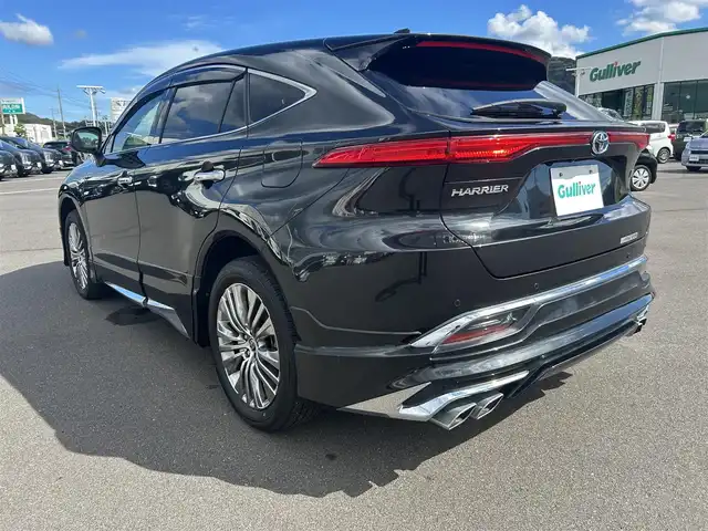 トヨタ ハリアー ハイブリッド Z レザーパッケージ 岡山県 2020(令2)年 8.2万km プレシャスブラックパール 登録時走行距離82062km/モデリスタフルエアロ/JBLプレミアムサウンドシステム/純正12.3インチナビ/フルセグTV(AM.FM.TV.BT)/全方位カメラ/ETC2.0/ブラインドスポットモニター/デジタルインナーミラー/ドライブレコーダー/シートヒーター（D+N席）/エアシート（D+N席）/ステアリングヒーター/本革巻きステアリング/クリアランスソナー/衝突軽減ブレーキ/横滑り防止装置/クルーズコントロール(追従走行あり)/車線逸脱警報（レーンキープアシスト）/オートライト/オートマチックハイビーム/アイドリングストップ/電動リアゲート/19インチ純正AW/レザーシート/D+N席パワーシート