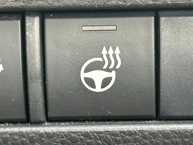 トヨタ ハリアー ハイブリッド Z レザーパッケージ 岡山県 2020(令2)年 8.2万km プレシャスブラックパール 登録時走行距離82062km/モデリスタフルエアロ/JBLプレミアムサウンドシステム/純正12.3インチナビ/フルセグTV(AM.FM.TV.BT)/全方位カメラ/ETC2.0/ブラインドスポットモニター/デジタルインナーミラー/ドライブレコーダー/シートヒーター（D+N席）/エアシート（D+N席）/ステアリングヒーター/本革巻きステアリング/クリアランスソナー/衝突軽減ブレーキ/横滑り防止装置/クルーズコントロール(追従走行あり)/車線逸脱警報（レーンキープアシスト）/オートライト/オートマチックハイビーム/アイドリングストップ/電動リアゲート/19インチ純正AW/レザーシート/D+N席パワーシート