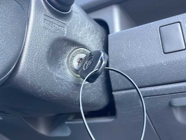 トヨタ ヴォクシー Z 道東・釧路十勝 2009(平21)年 10.1万km ブラック 社外ＳＤナビ/AM/FM　/フルセグＴＶ　/ＤＶＤ再生　/Ｂｌｕｅｔｏｏｔｈ接続/両側イージークローザードア　/リモコンキー　/純正ＨＩＤヘッドライト　/純正１６インチアルミホイール　/純正フロアマット