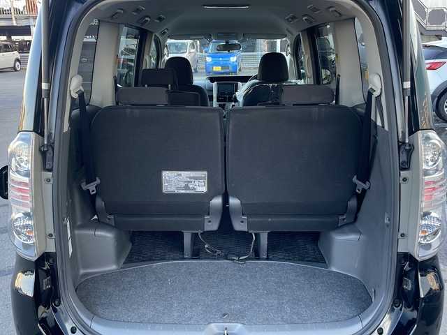 トヨタ ヴォクシー Z 道東・釧路十勝 2009(平21)年 10.1万km ブラック 社外ＳＤナビ/AM/FM　/フルセグＴＶ　/ＤＶＤ再生　/Ｂｌｕｅｔｏｏｔｈ接続/両側イージークローザードア　/リモコンキー　/純正ＨＩＤヘッドライト　/純正１６インチアルミホイール　/純正フロアマット