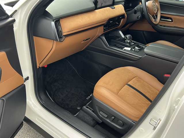 マツダ ＣＸ－６０ XD HV プレミアムスポーツ 大阪府 2023(令5)年 2.1万km ロジウムホワイトプレミアムメタリック １オーナー　サンルーフ　衝突軽減　１２．３コネクトディスプレイ　ＢＯＳＥ　全方位カメラ　フルセグＴＶ　ＨＤＭＩ　Bluetooth　茶革シート　パワーシート　温冷席　シートメモリ　ハンドルヒーター　レーダークルコン　ＢＳＭ　ＥＴＣ　パドルシフト　前後ドライブレコーダー　LEDヘッドライト　置くだけ充電　純正フロアマット　純正アルミホイール　プッシュスタート　スマートキー　スペアキー　取扱説明書　保証書