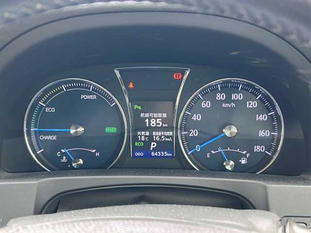 トヨタ クラウン ハイブリッド ロイヤルサルーン 鹿児島県 2014(平26)年 6.5万km ホワイトパールクリスタルシャイン クリアランスソナー/HIDヘッドランプ/電動チルトステアリング/純正16インチアルミホイール/D+N席パワーシート/バックカメラ/クルーズコントロール/フルセグTV/USB入力端子/オートライト