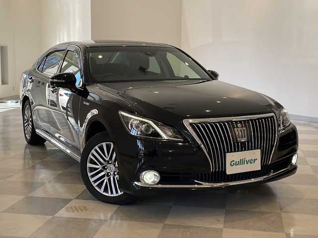 トヨタ クラウン マジェスタ Four 福井県 2017(平29)年 19.7万km ブラック ワンオーナー/純正ナビ/フルセグTV/BD/DVD/CD/BT/AUX/SD/バック・サイドカメラ/レーダークルーズコントロール/ブラインドスポットモニター/プリクラッシュセーフティ/レーンディパーチャーアラート/クリアランスソナー/オートハイビーム/ビルトインETC2.0/ドライブレコーダー/ステアリングヒーター/全席シートヒーター/エアシート/レザーシート/パワーシート/オートライト/LEDヘッドライト/純正17インチアルミホイール